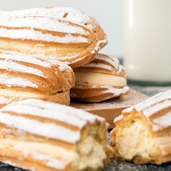 Eclair alla crema bianca